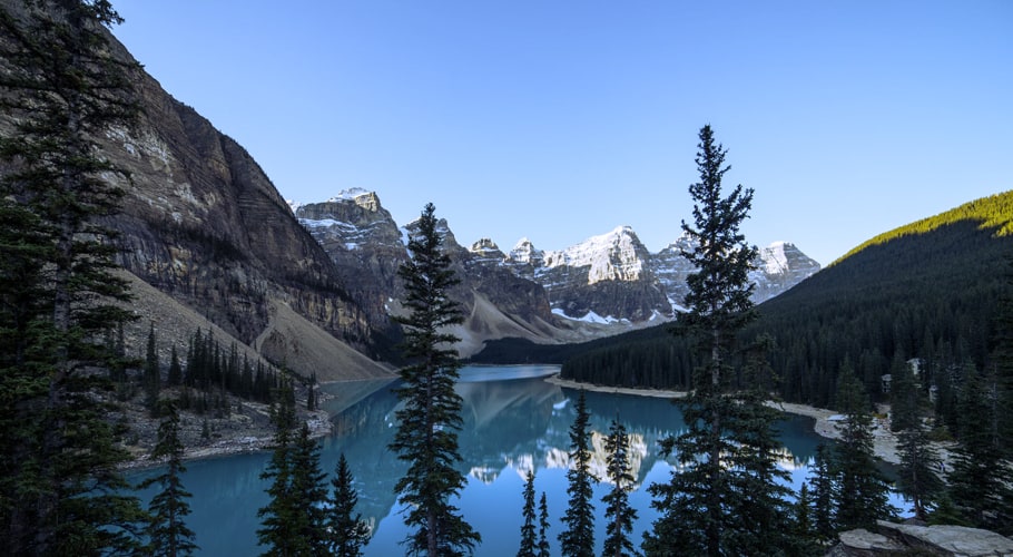 Lake, trees and mountains wallpapers